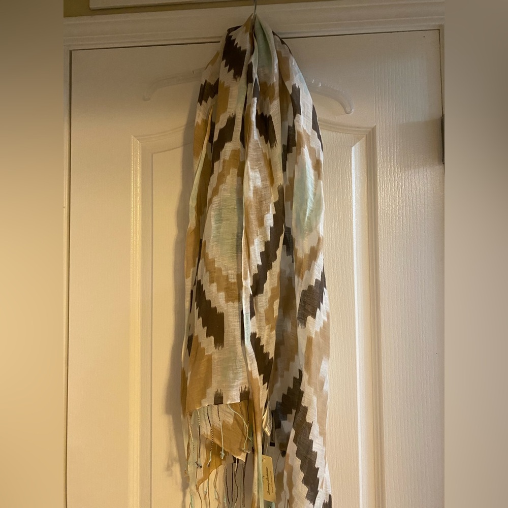 Tommy Bahama scarf